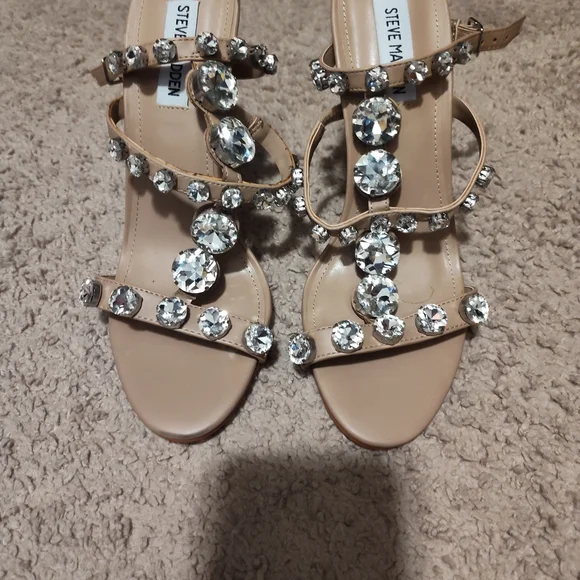 Steve Madden Tan Embellished Women's Sandals - Picture 1 of 3